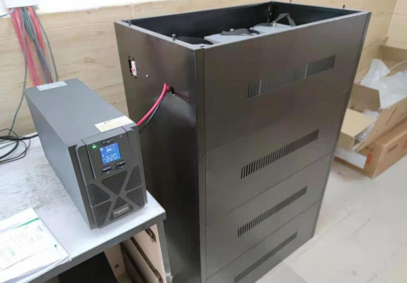 鄂州某部隊小機房